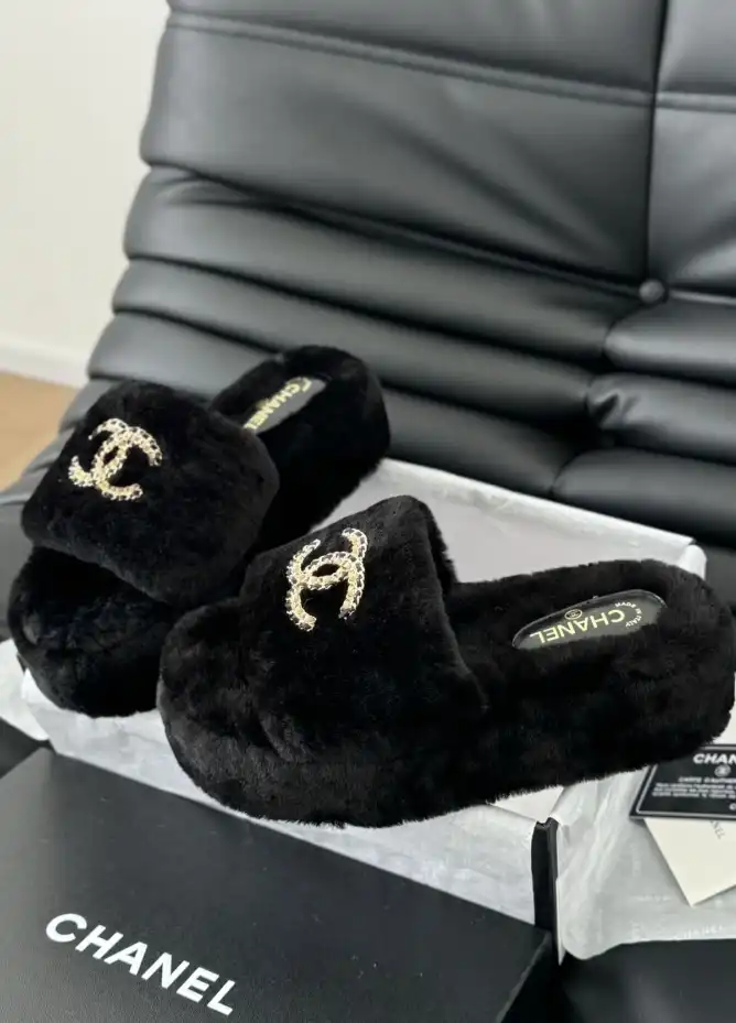 hype Chanel Slippers