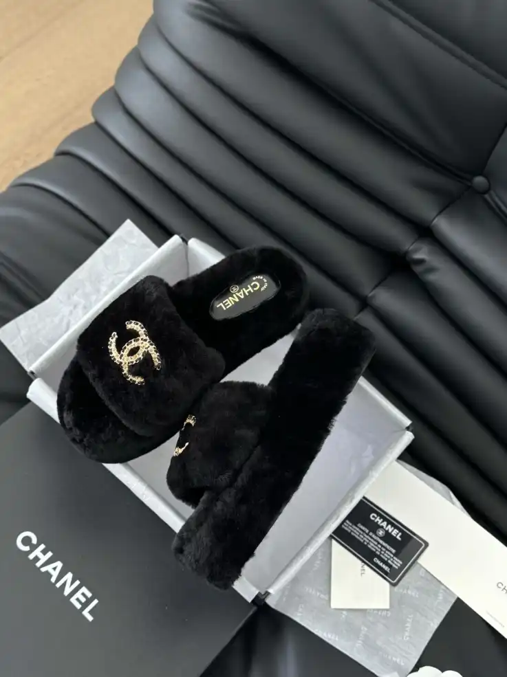 hype Chanel Slippers