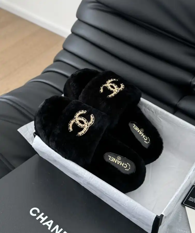 hype Chanel Slippers