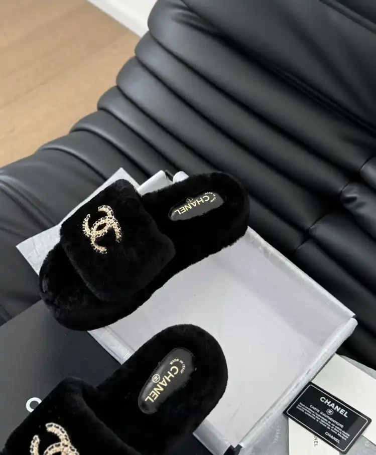 hype Chanel Slippers