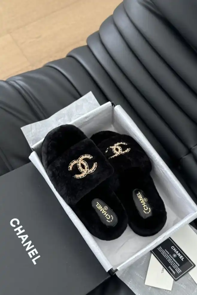 hype Chanel Slippers