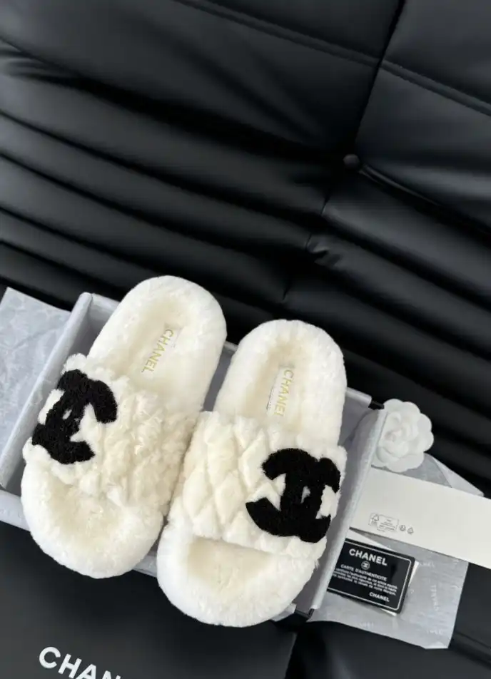 hype Chanel Slippers