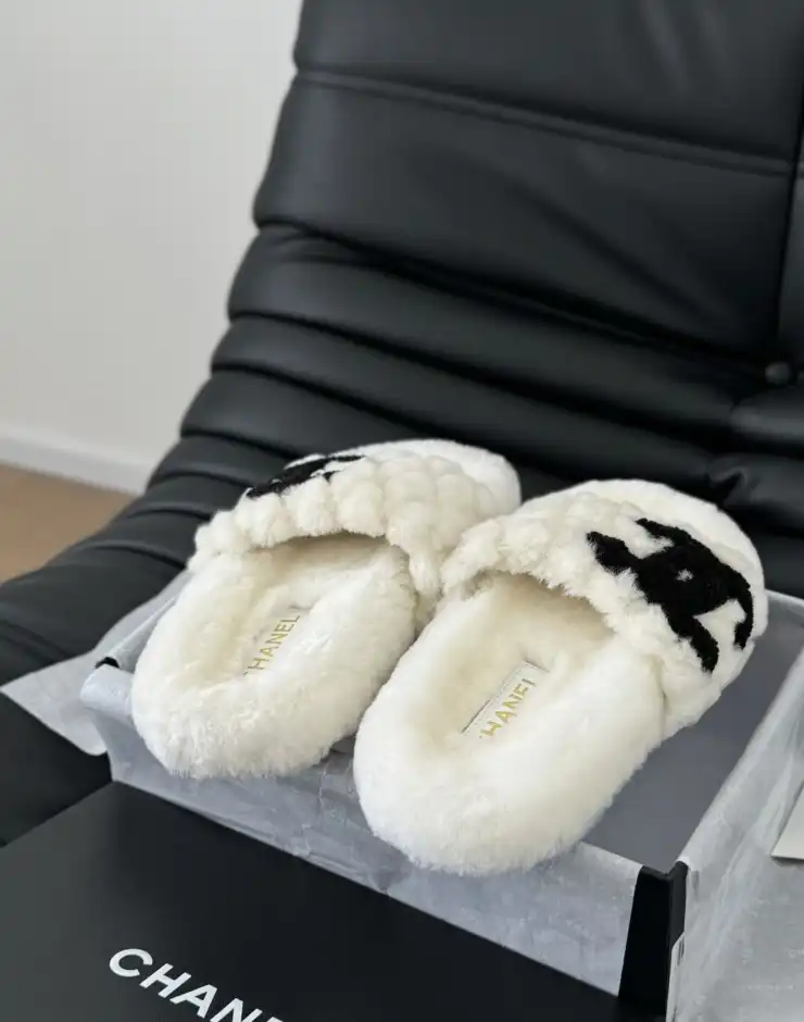 hype Chanel Slippers