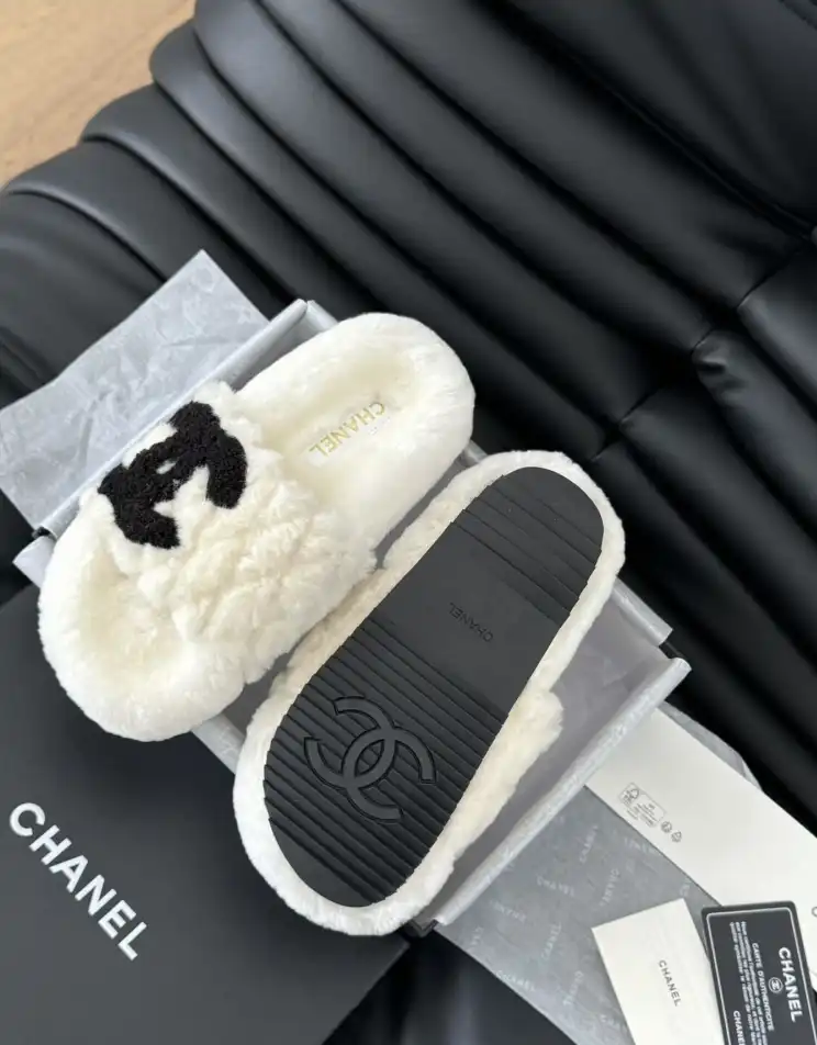 hype Chanel Slippers