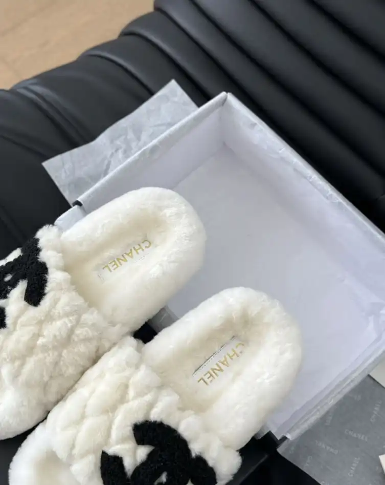 hype Chanel Slippers