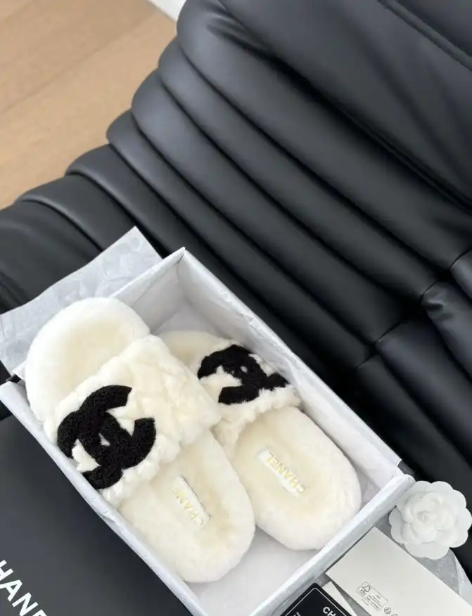 hype Chanel Slippers