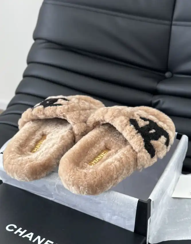 hype Chanel Slippers