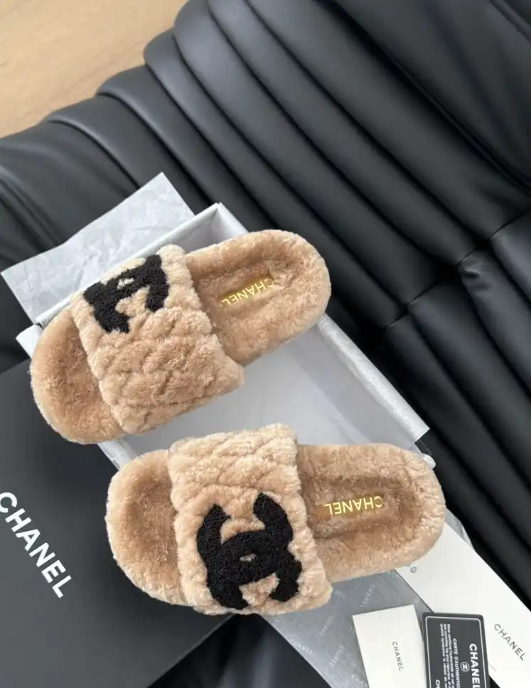 hype Chanel Slippers