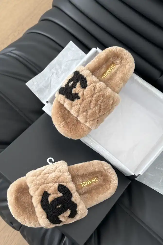 hype Chanel Slippers