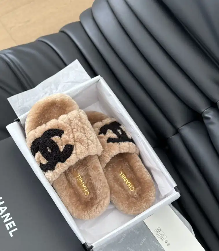 hype Chanel Slippers