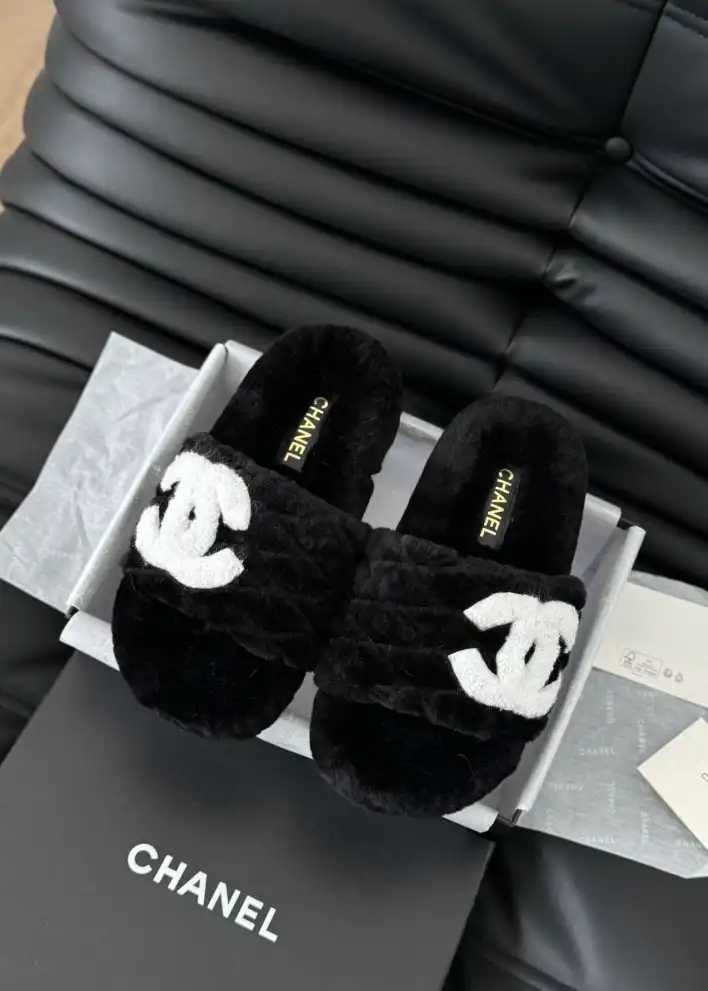 hype Chanel Slippers