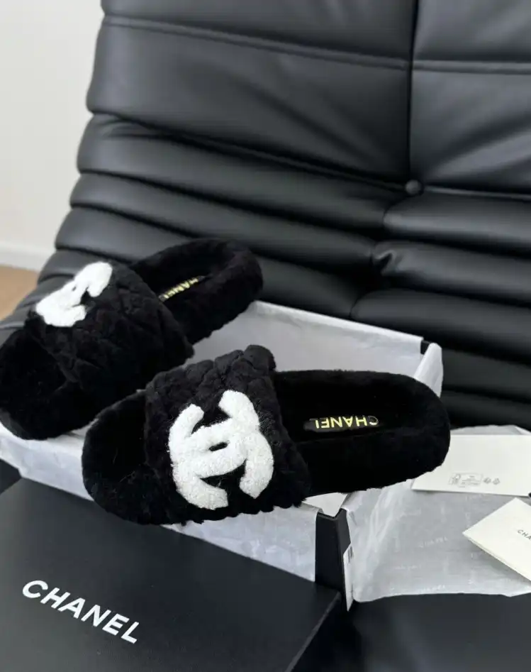 hype Chanel Slippers