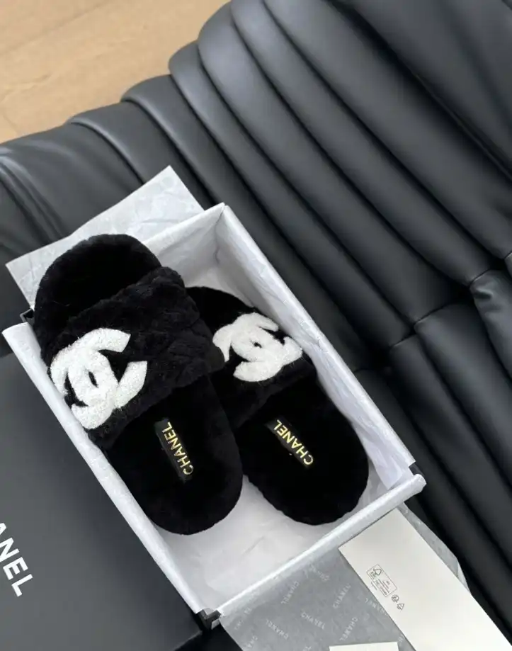 hype Chanel Slippers