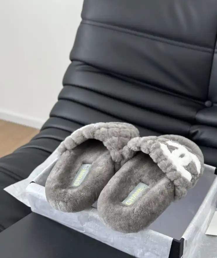 hype Chanel Slippers