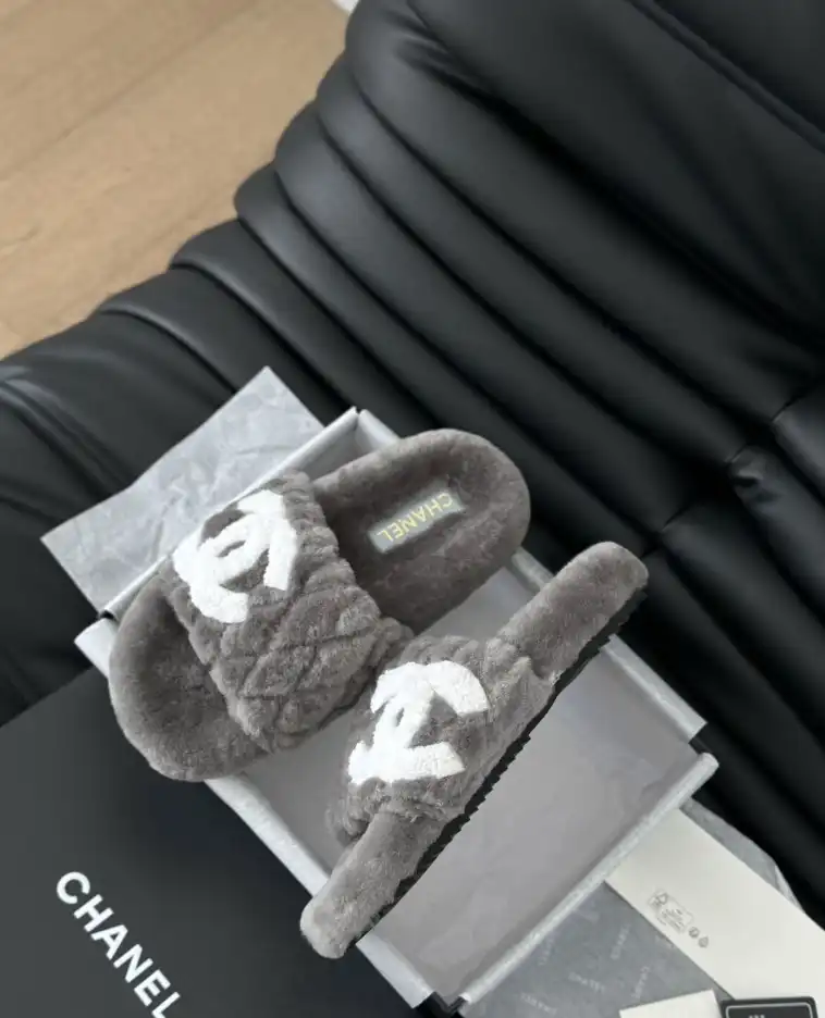 hype Chanel Slippers