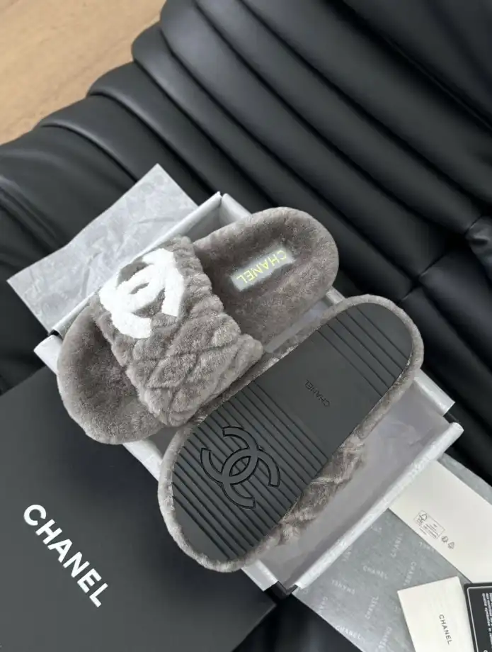 hype Chanel Slippers