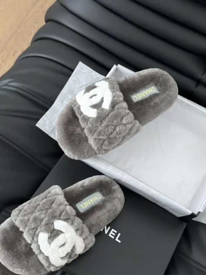 hype Chanel Slippers