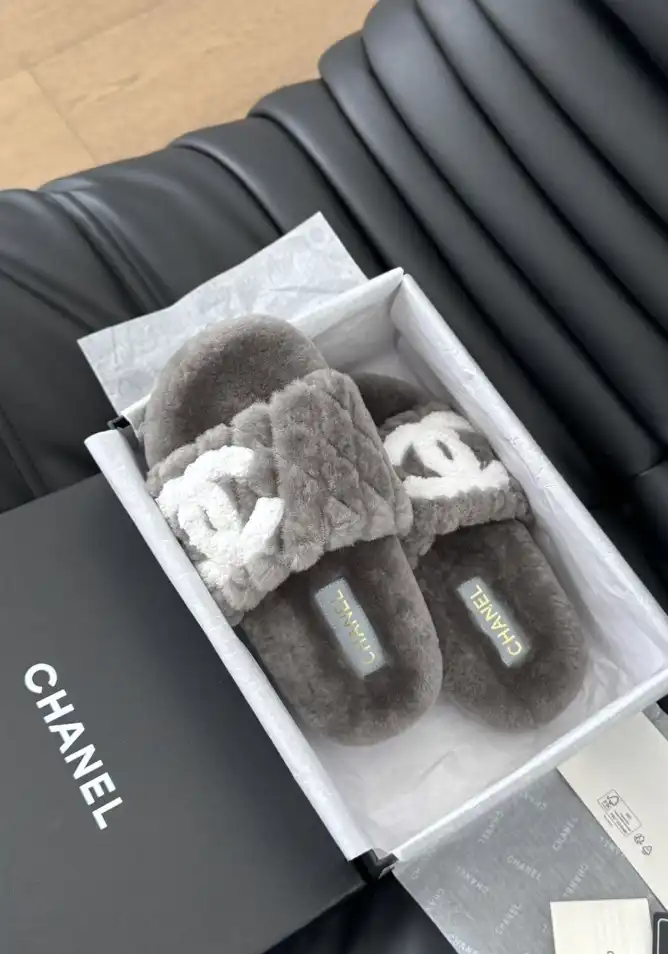 hype Chanel Slippers