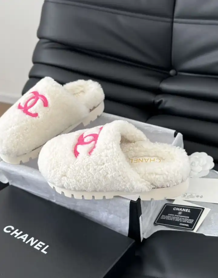 hype Chanel Slippers