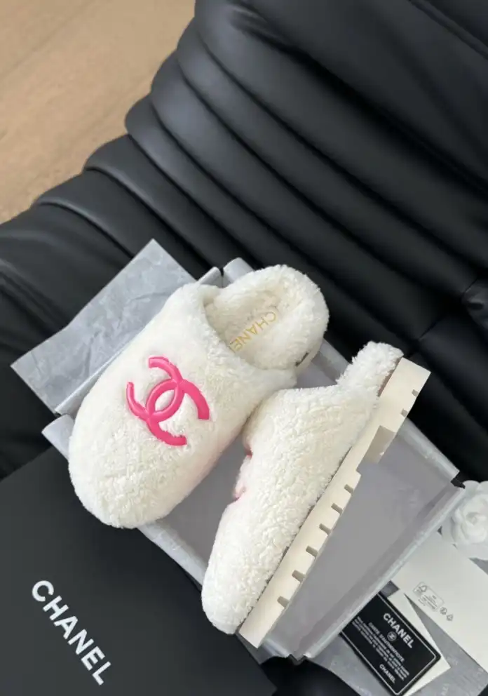 hype Chanel Slippers