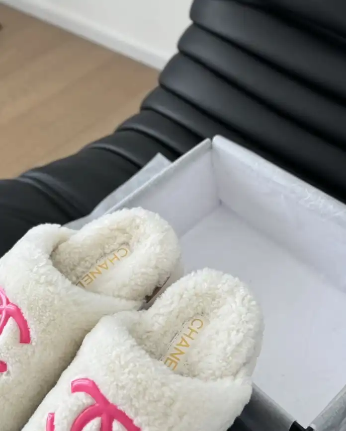 hype Chanel Slippers