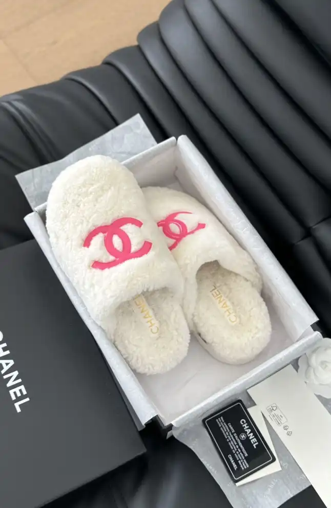 hype Chanel Slippers