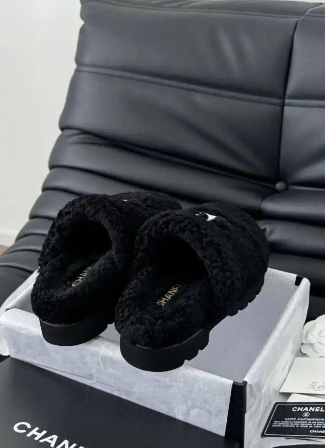 hype Chanel Slippers