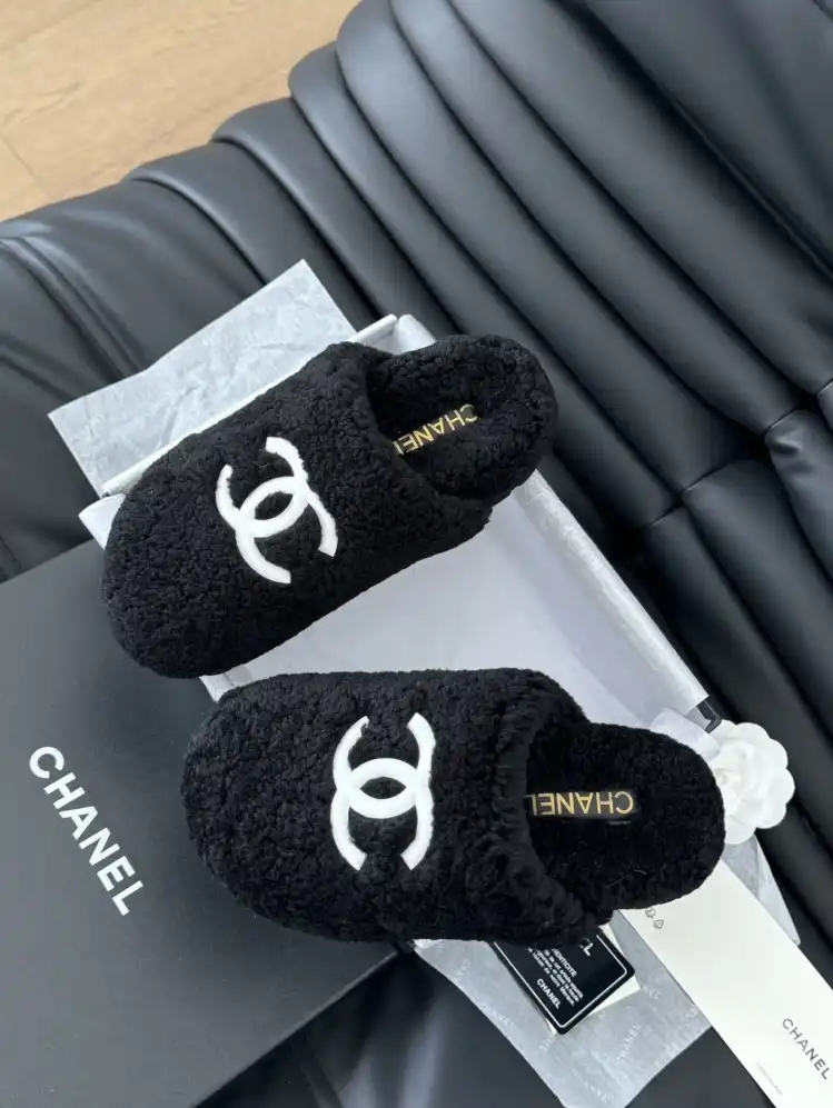 hype Chanel Slippers