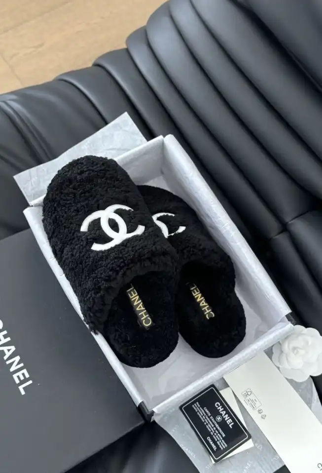 hype Chanel Slippers