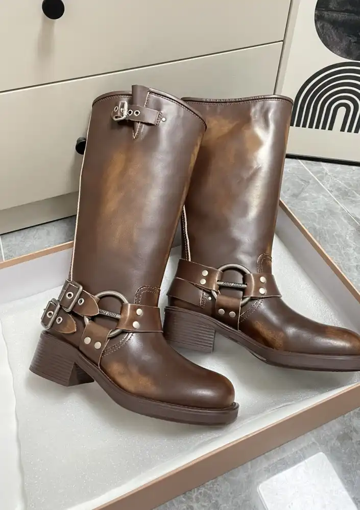 hype Miu Miu Boots