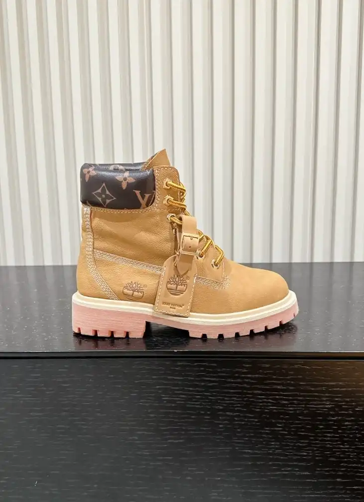 hype LV Boots