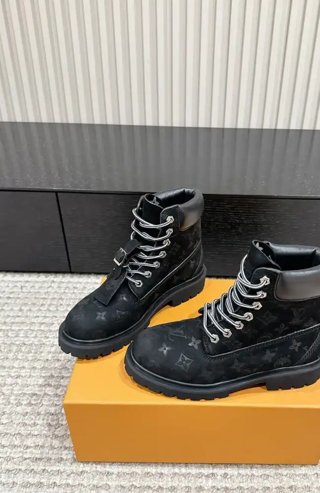 hype LV Boots