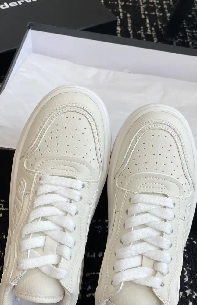 hype Alexander Wang Sneakers