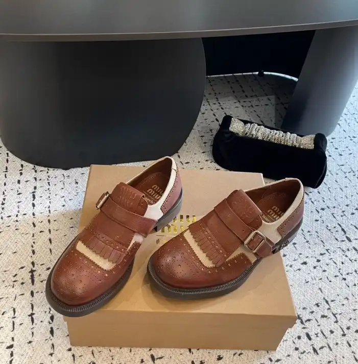 hype Miu Miu Leather Shoes