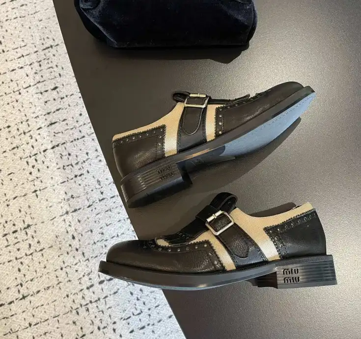 hype Miu Miu Leather Shoes