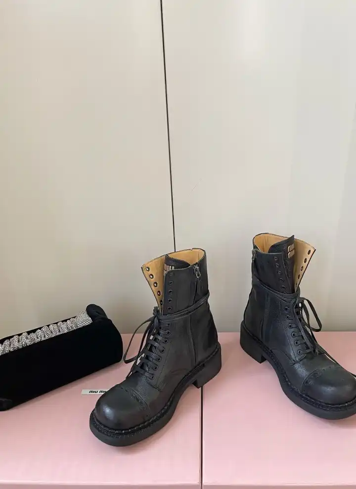 hype Miu Miu Boots