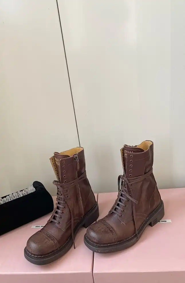 hype Miu Miu Boots