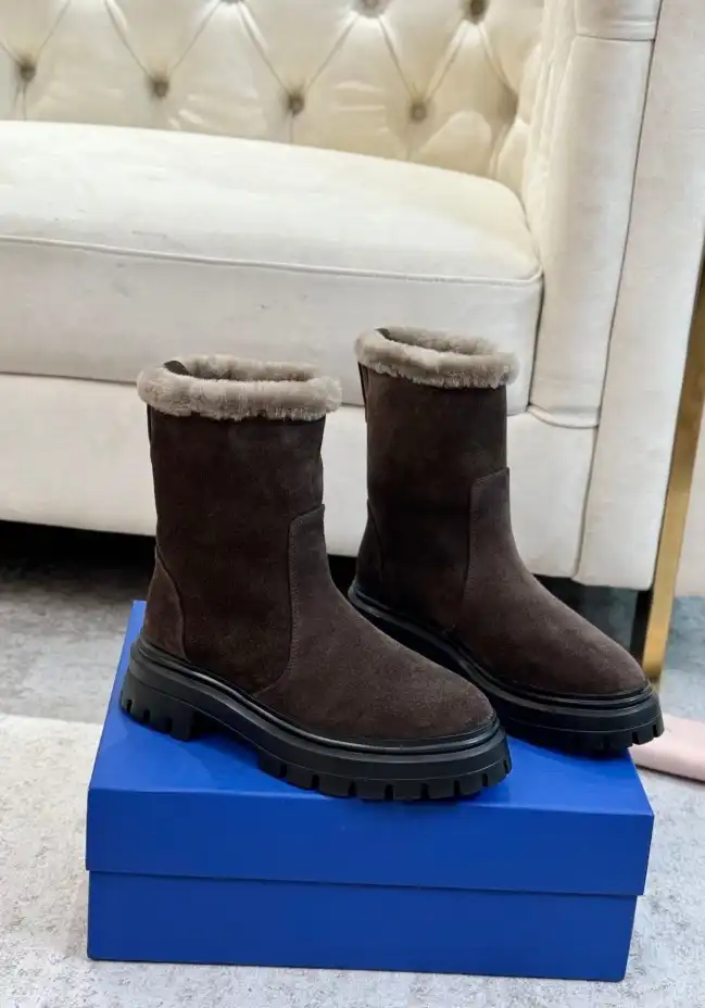 hype Stuart Weitzman Boots