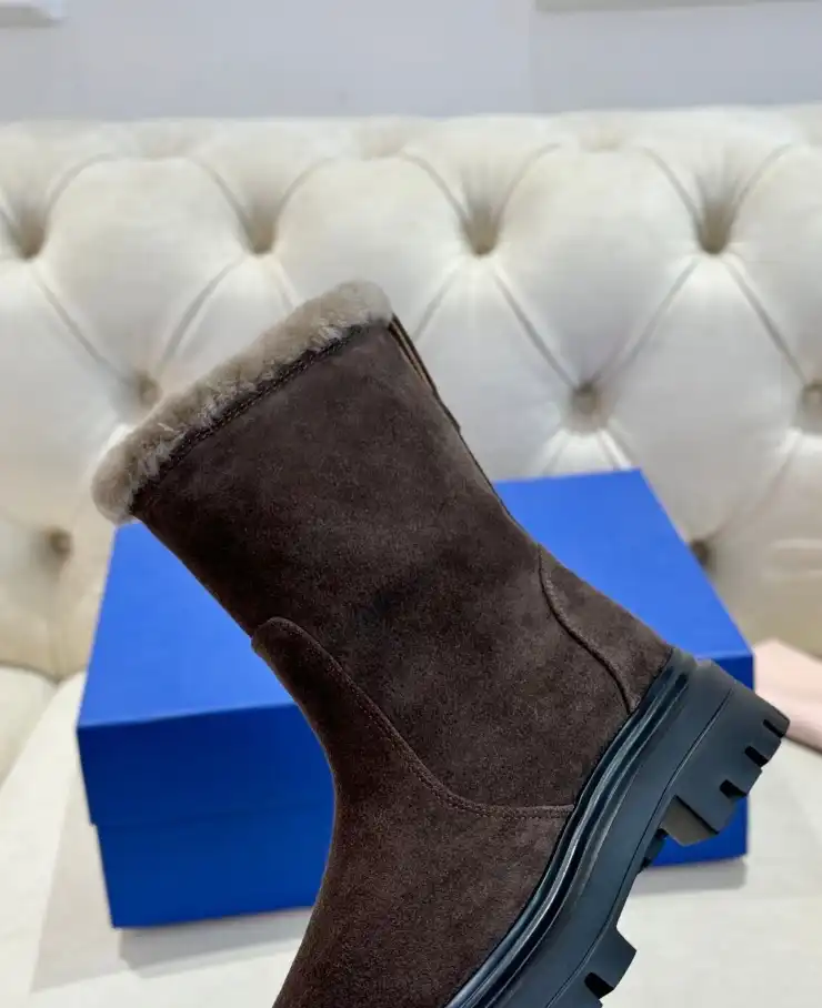 hype Stuart Weitzman Boots