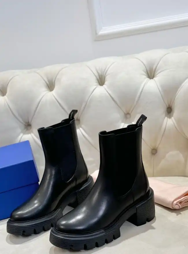 hype Stuart Weitzman Boots