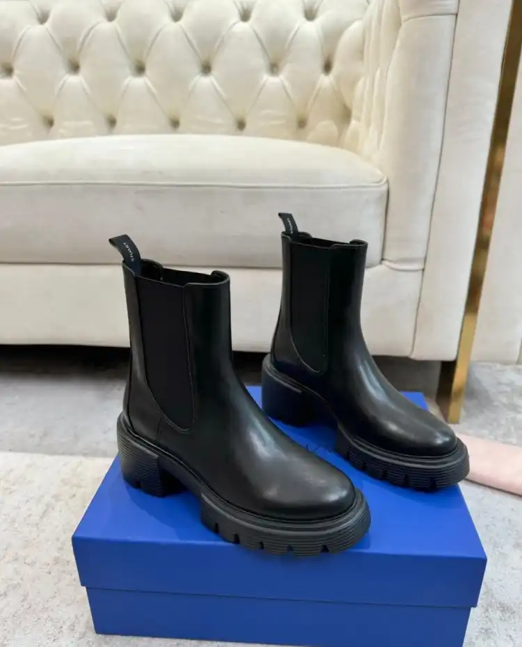 hype Stuart Weitzman Boots