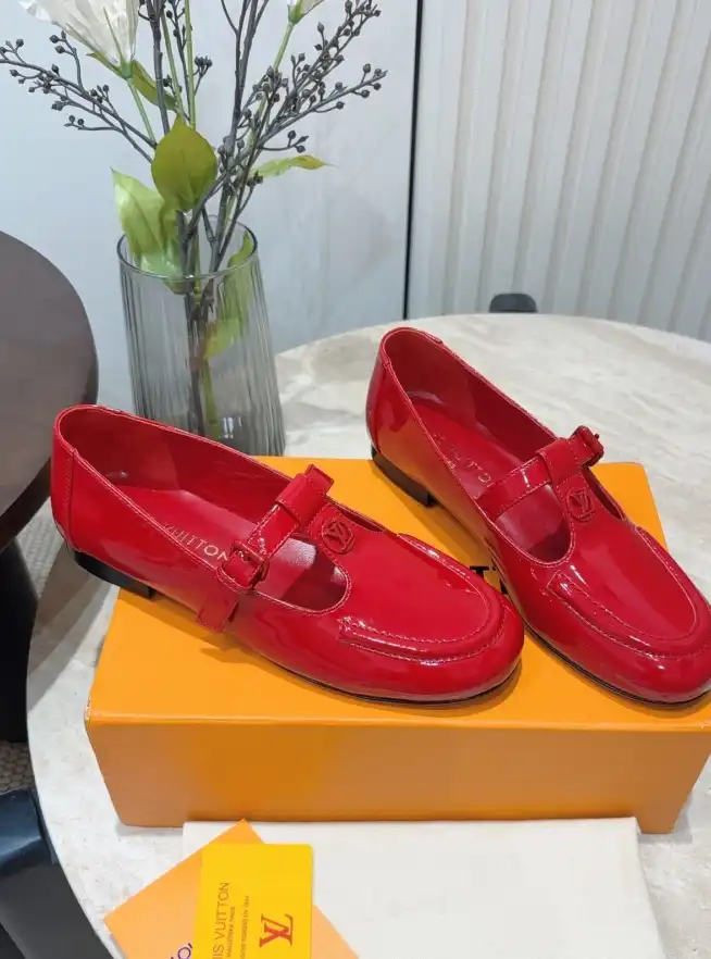 hype LV flat shoes