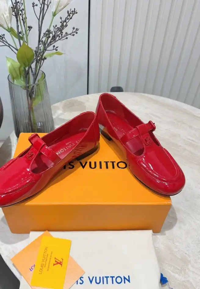 hype LV flat shoes