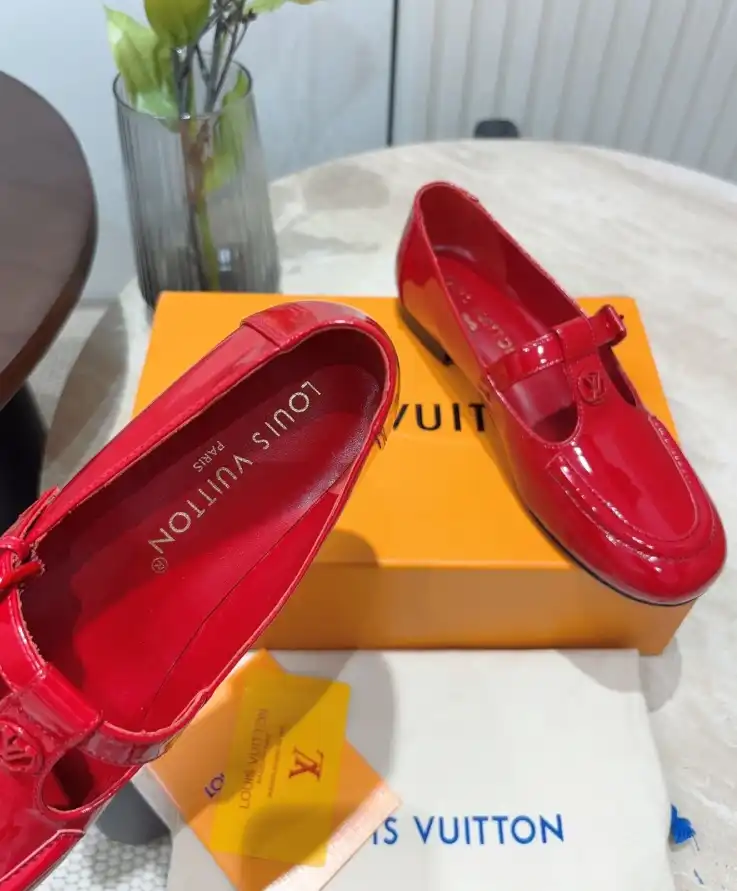 hype LV flat shoes