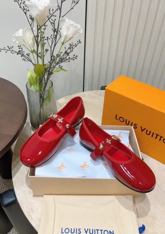 hype LV flat shoes