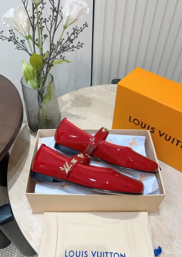 hype LV flat shoes