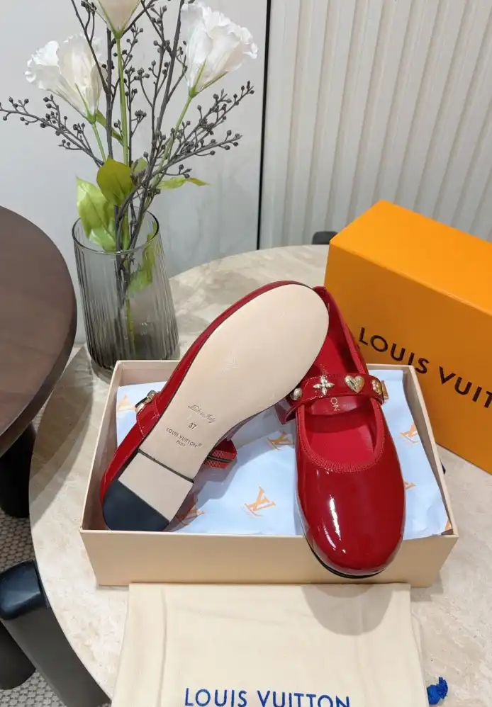 hype LV flat shoes