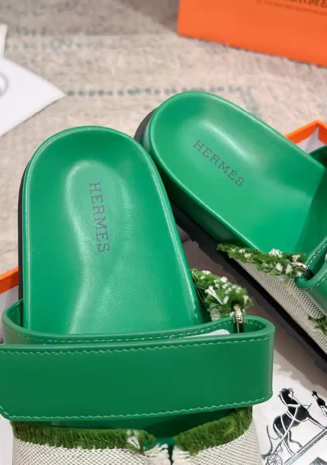 hype Hermes Slippers