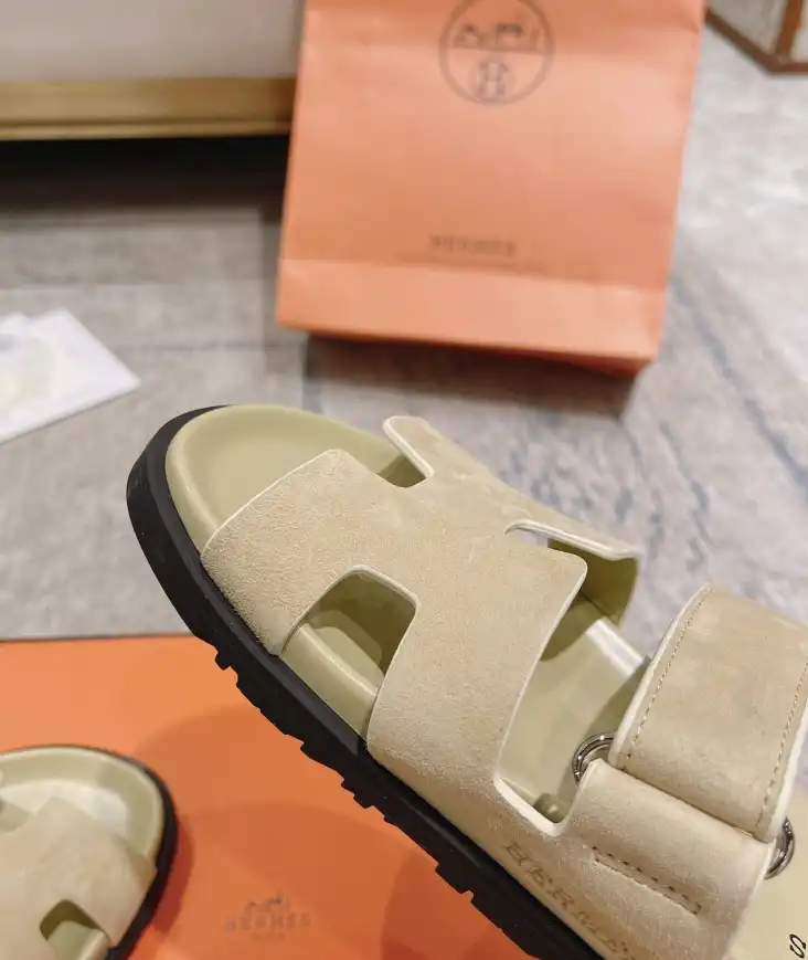 hype Hermes Slippers