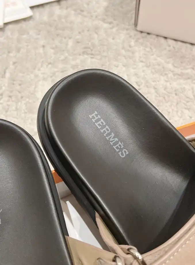 hype Hermes Slippers